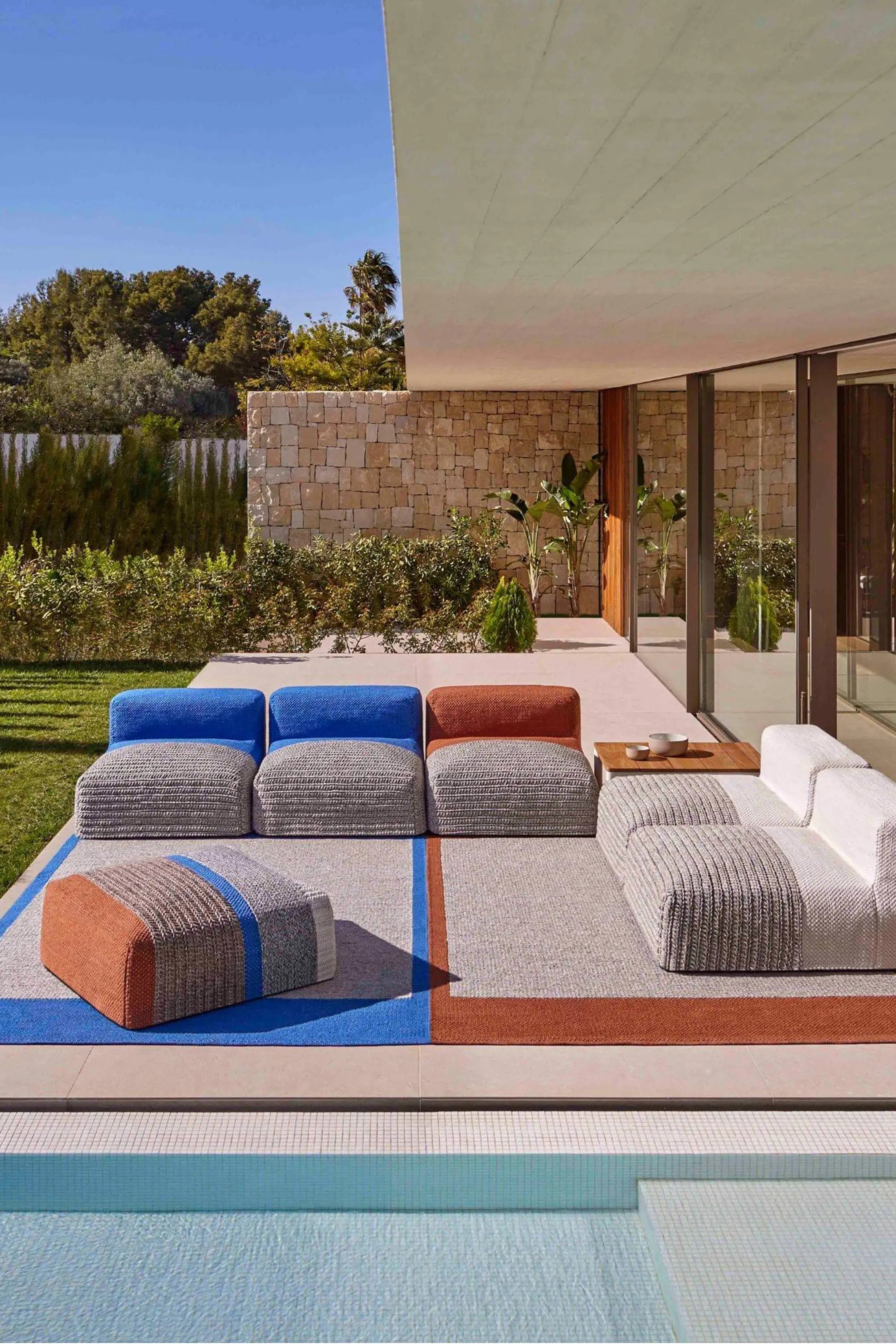 Mangas Outdoor Rug