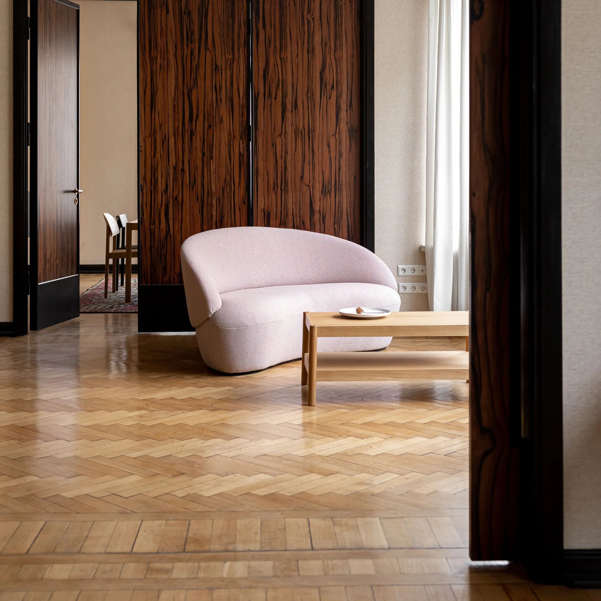Naïve 2-seater Sofa