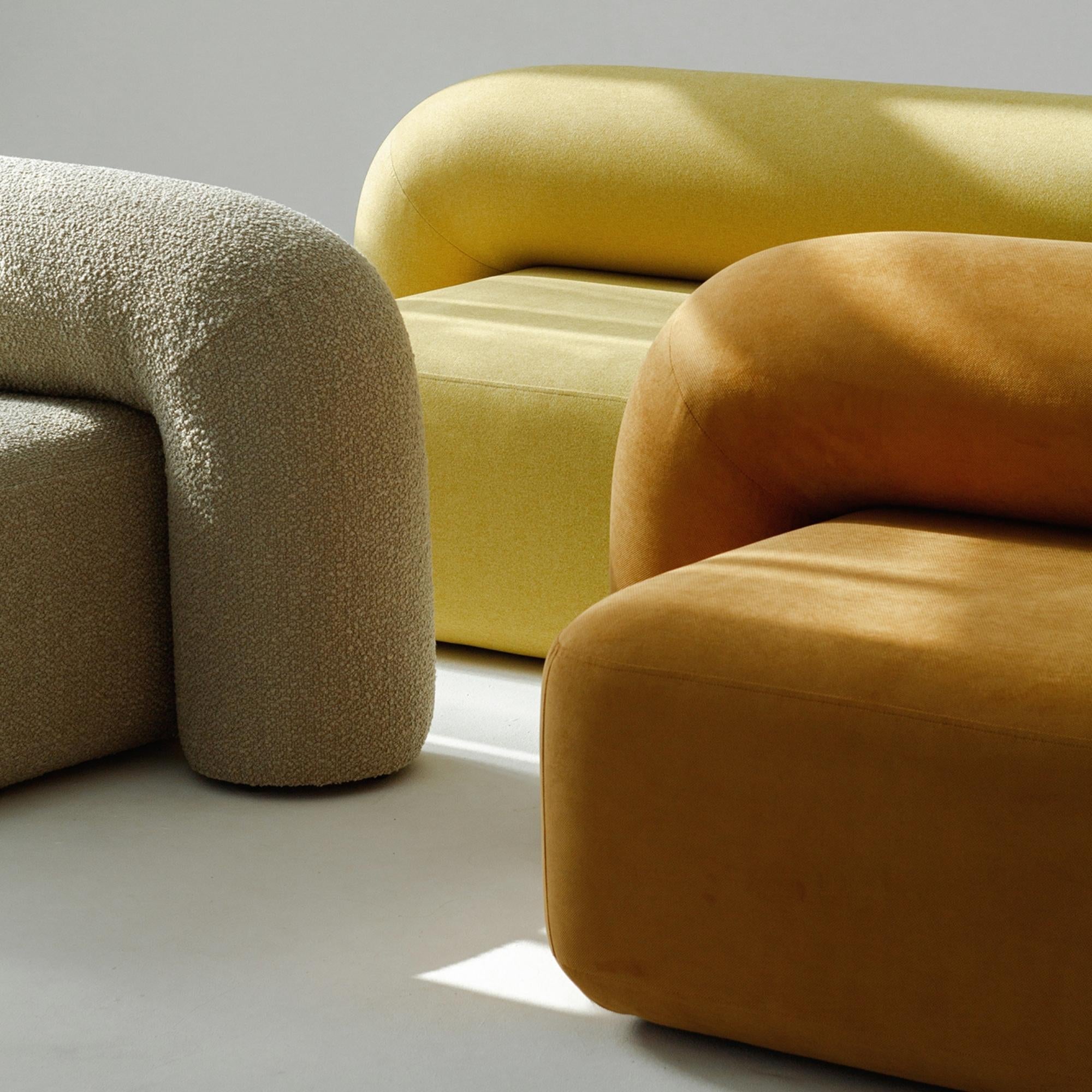 Moss 2400 Sofa