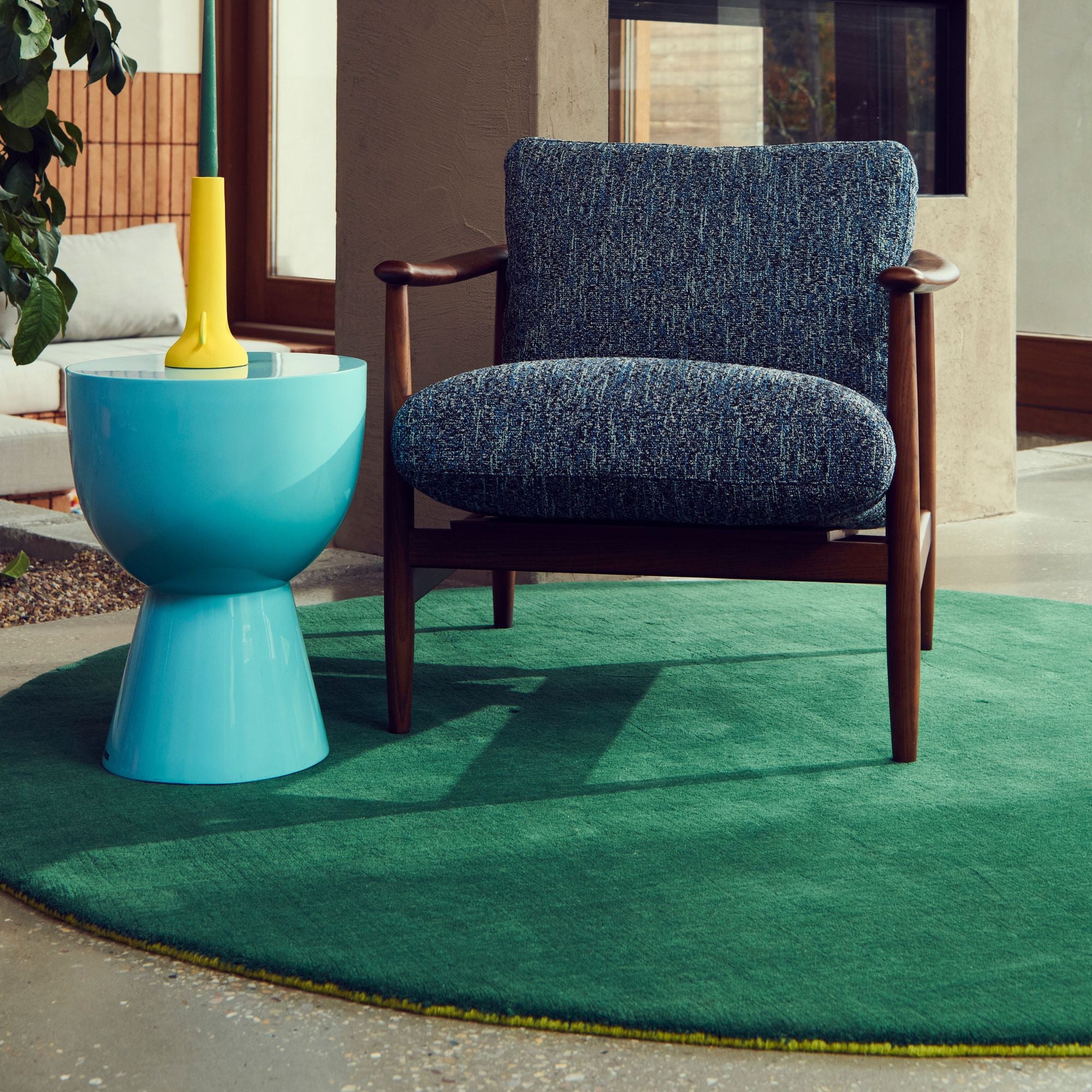 Outline Rug - Round