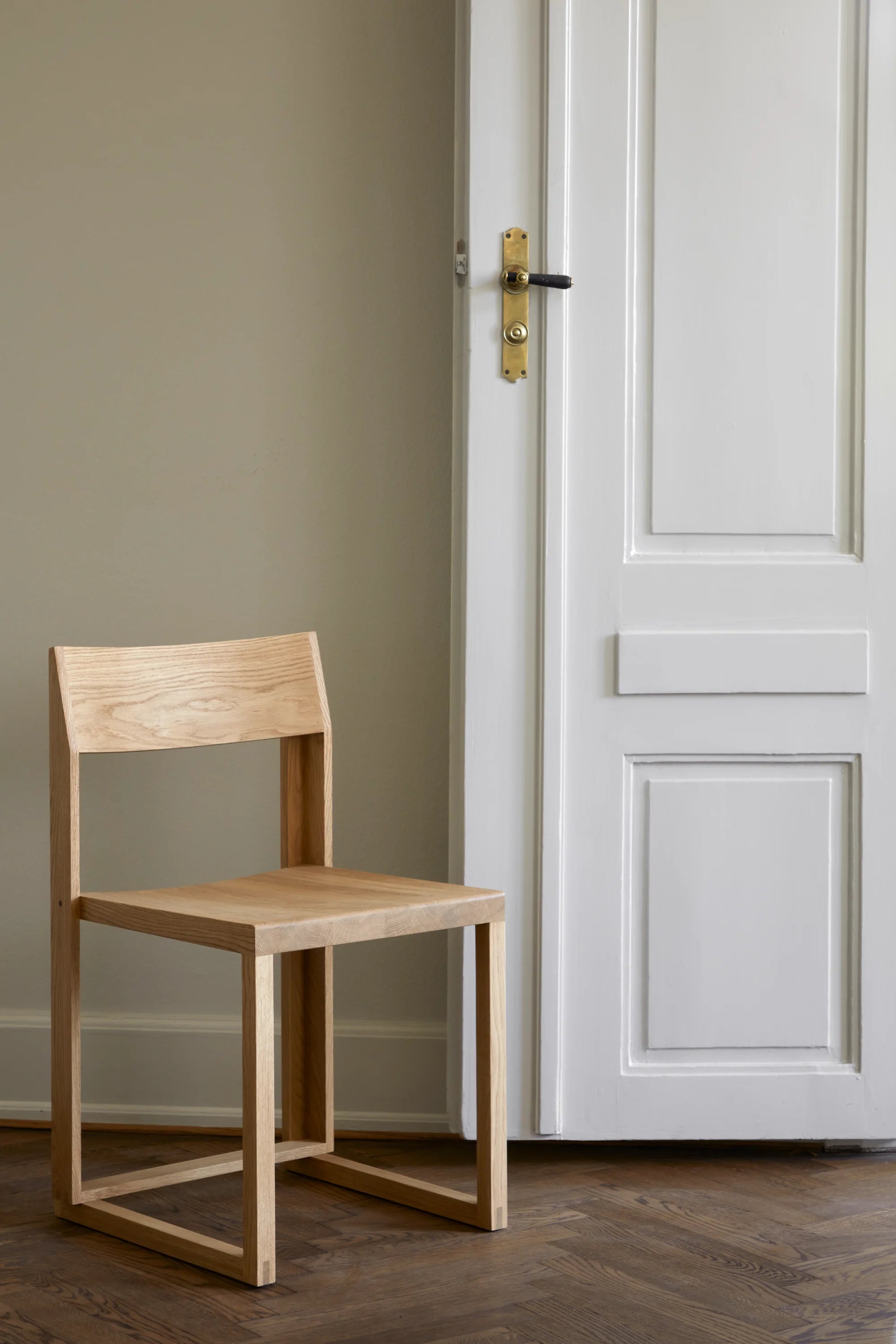 Outline Chair - THAT COOL LIVING