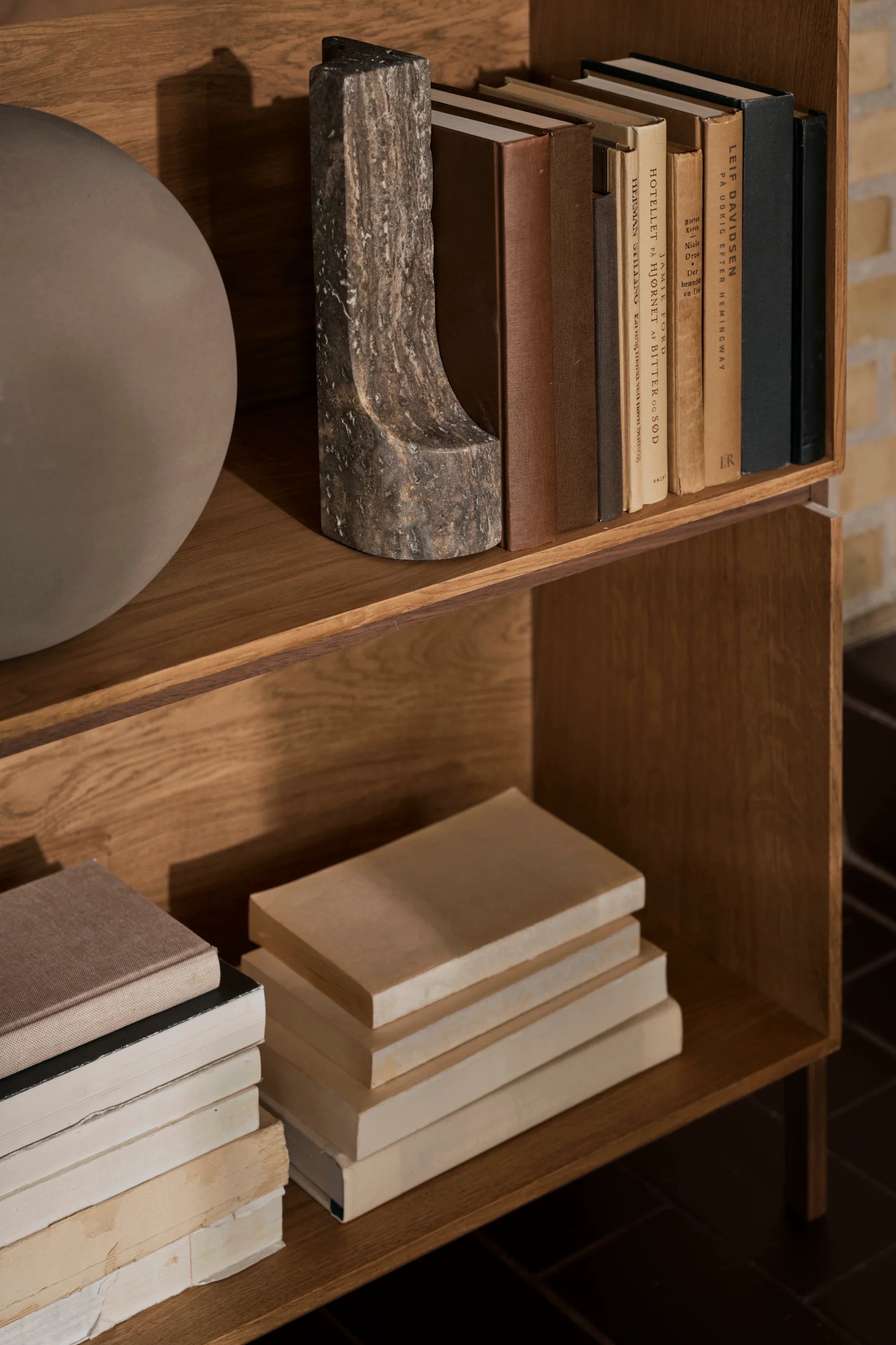 Stack Floor Shelf Mid/Bottom
