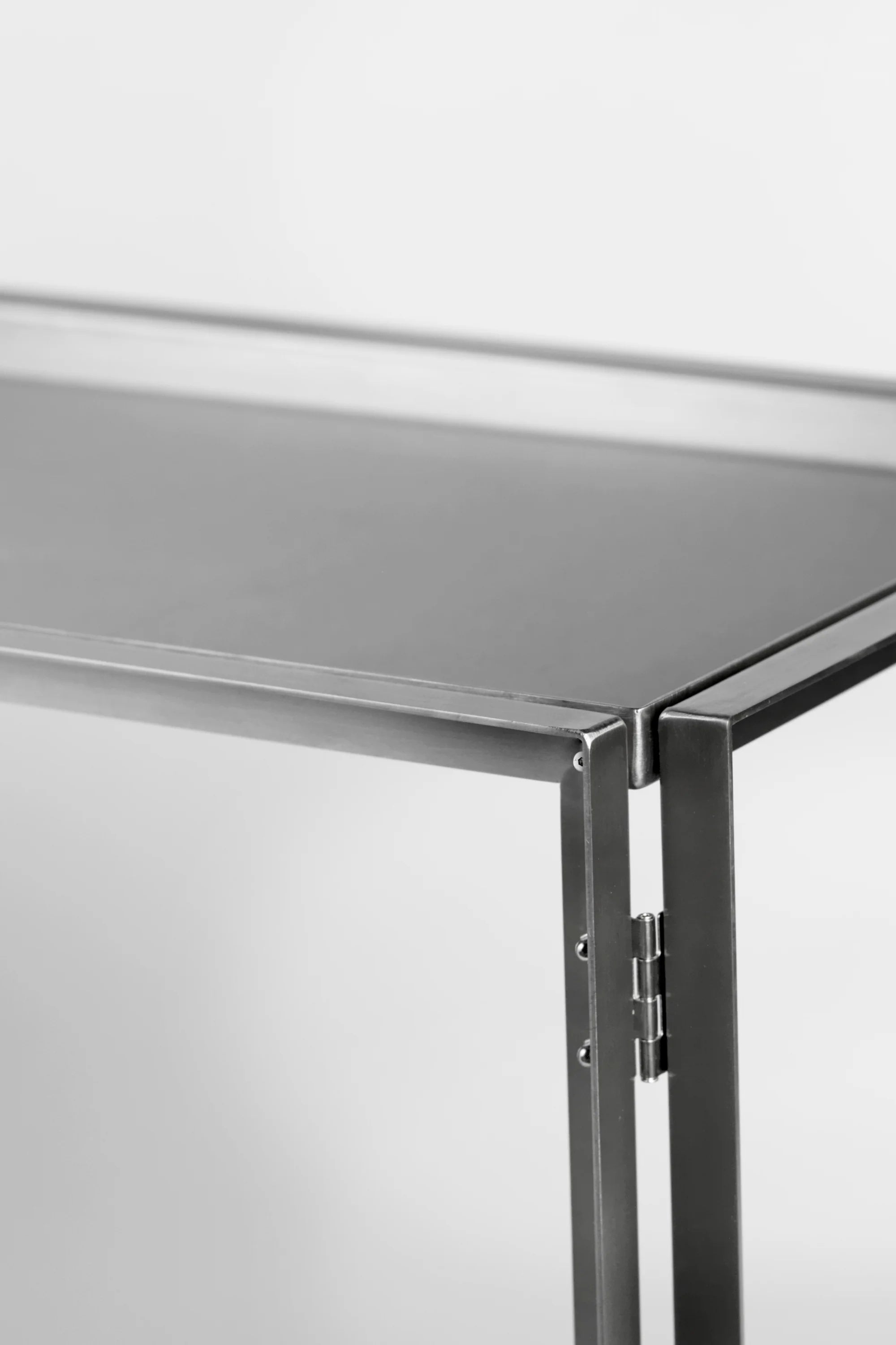 Foldable Console