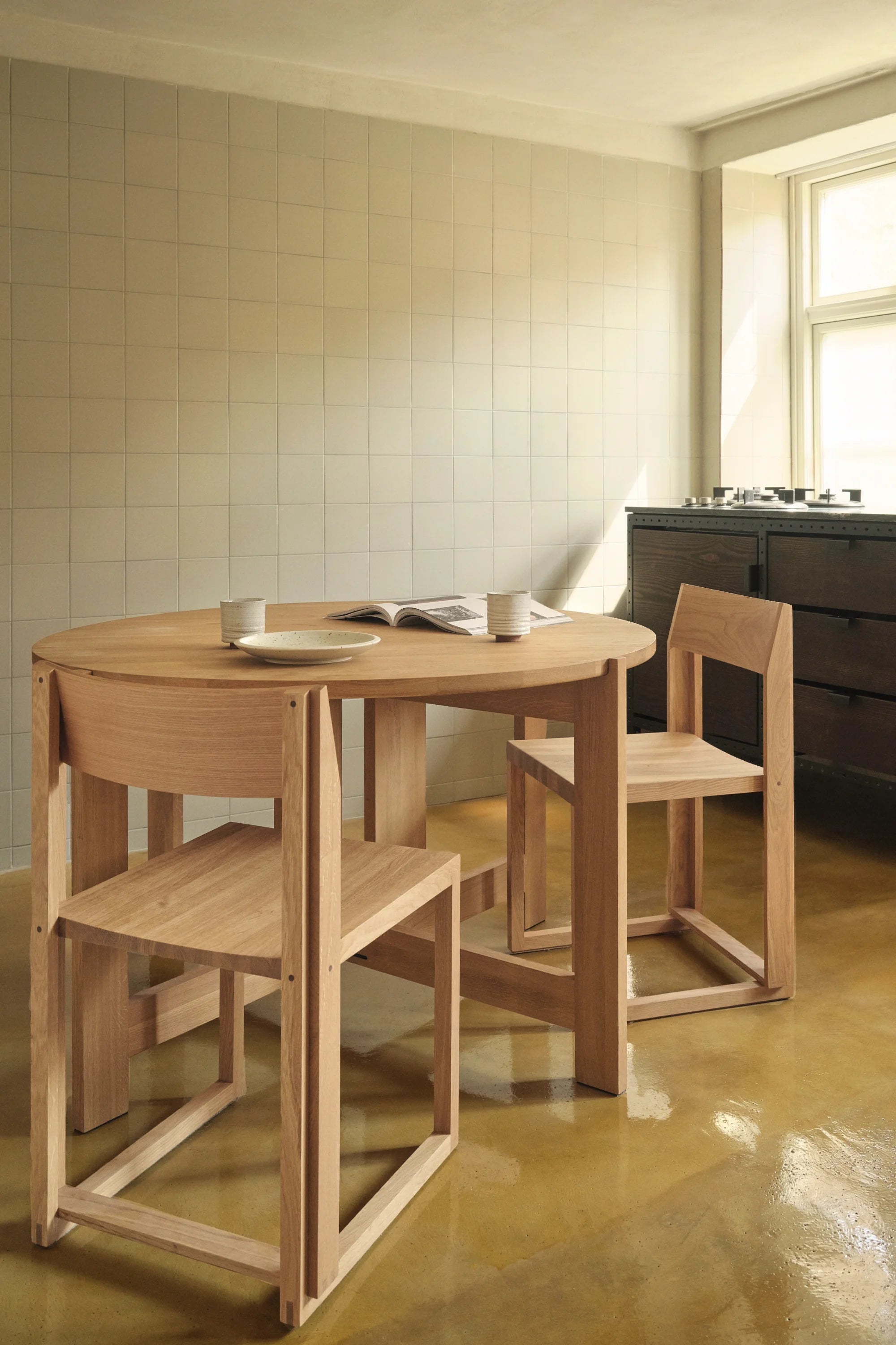 Outline Chair - THAT COOL LIVING