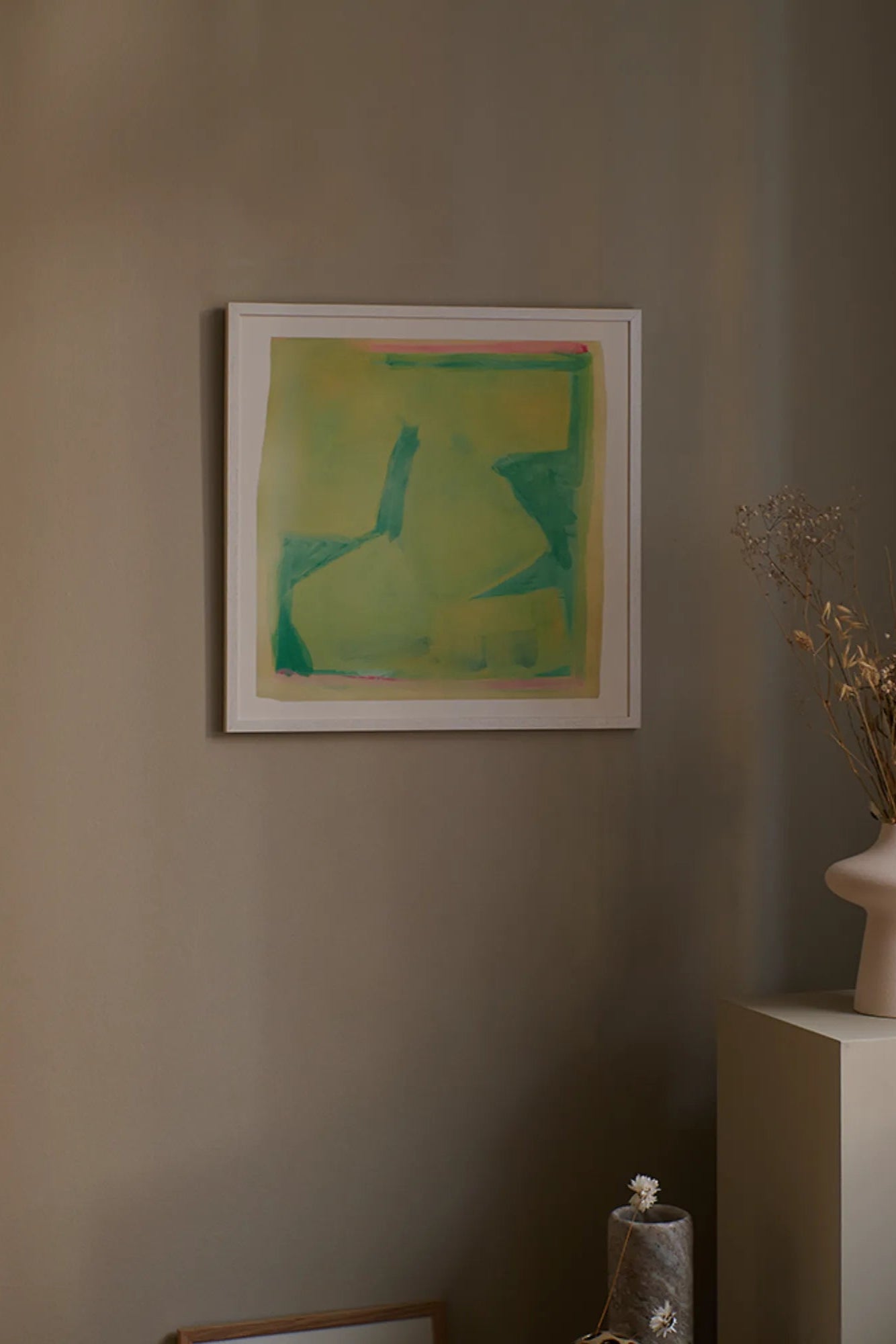 Carré product displayed in a modern and elegant setting, perfect for stylish interior decor