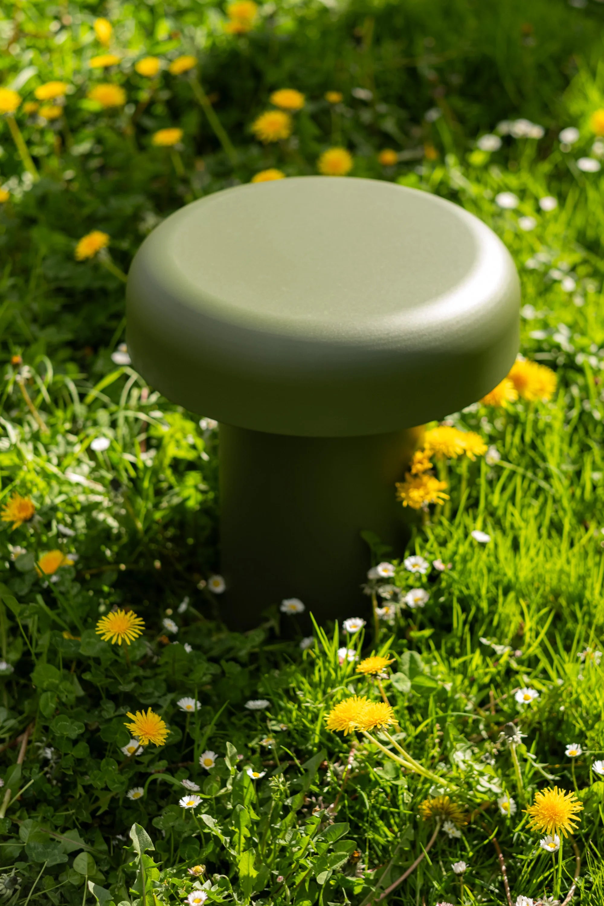 Outdoor Miko Side Table