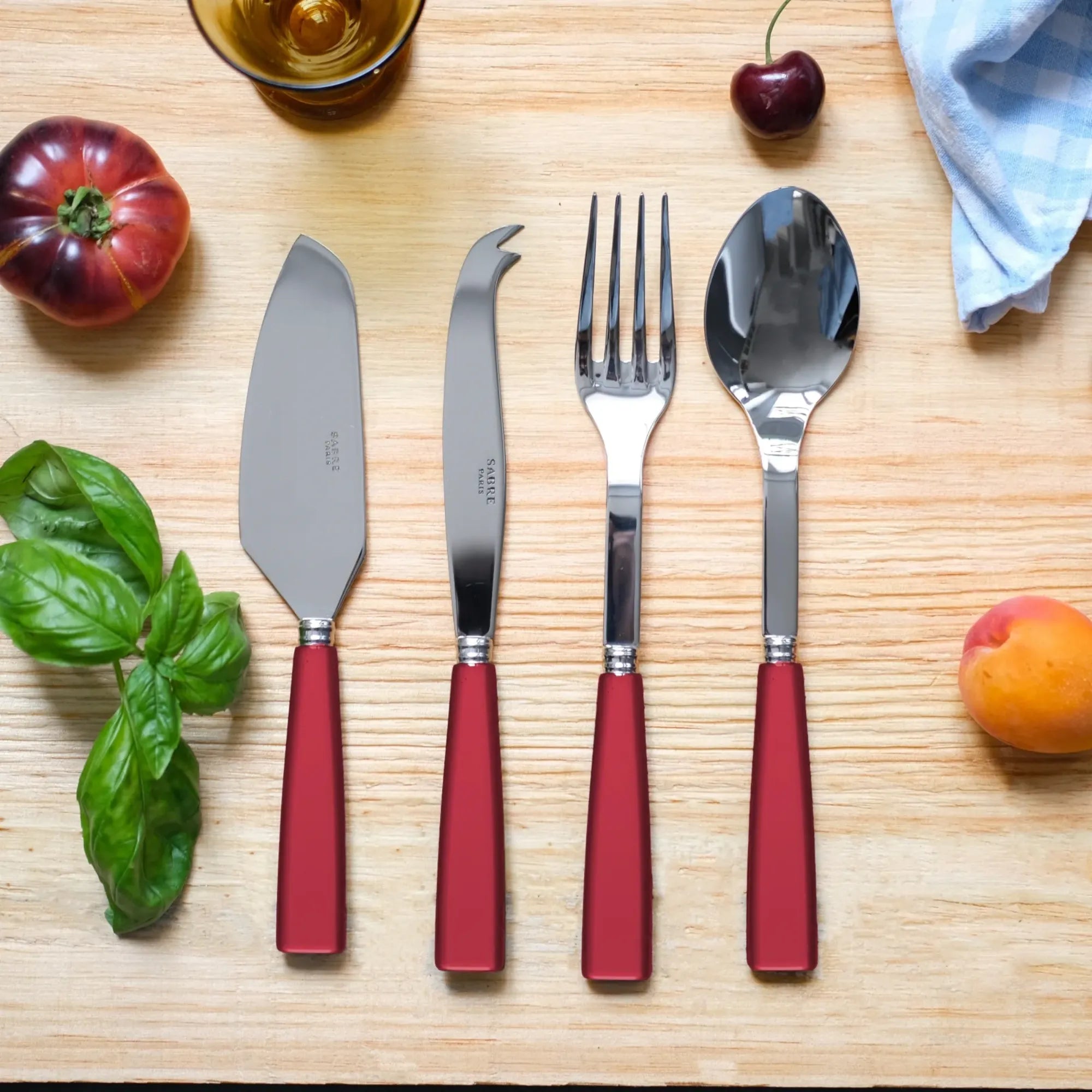 A beautifully designed Icône Serving Set, featuring elegant and modern cutlery for all your dining needs