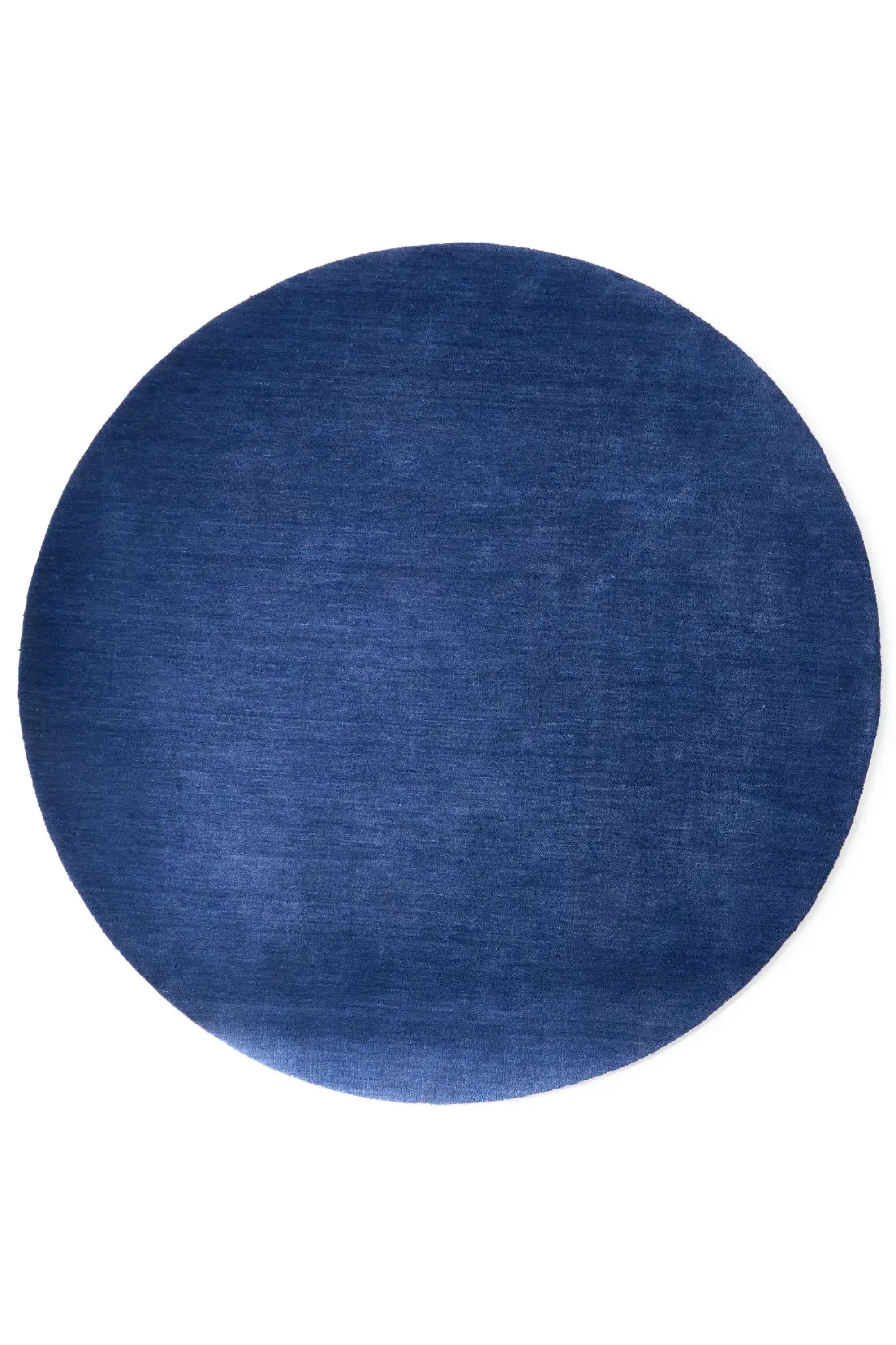 Round Outline Rug