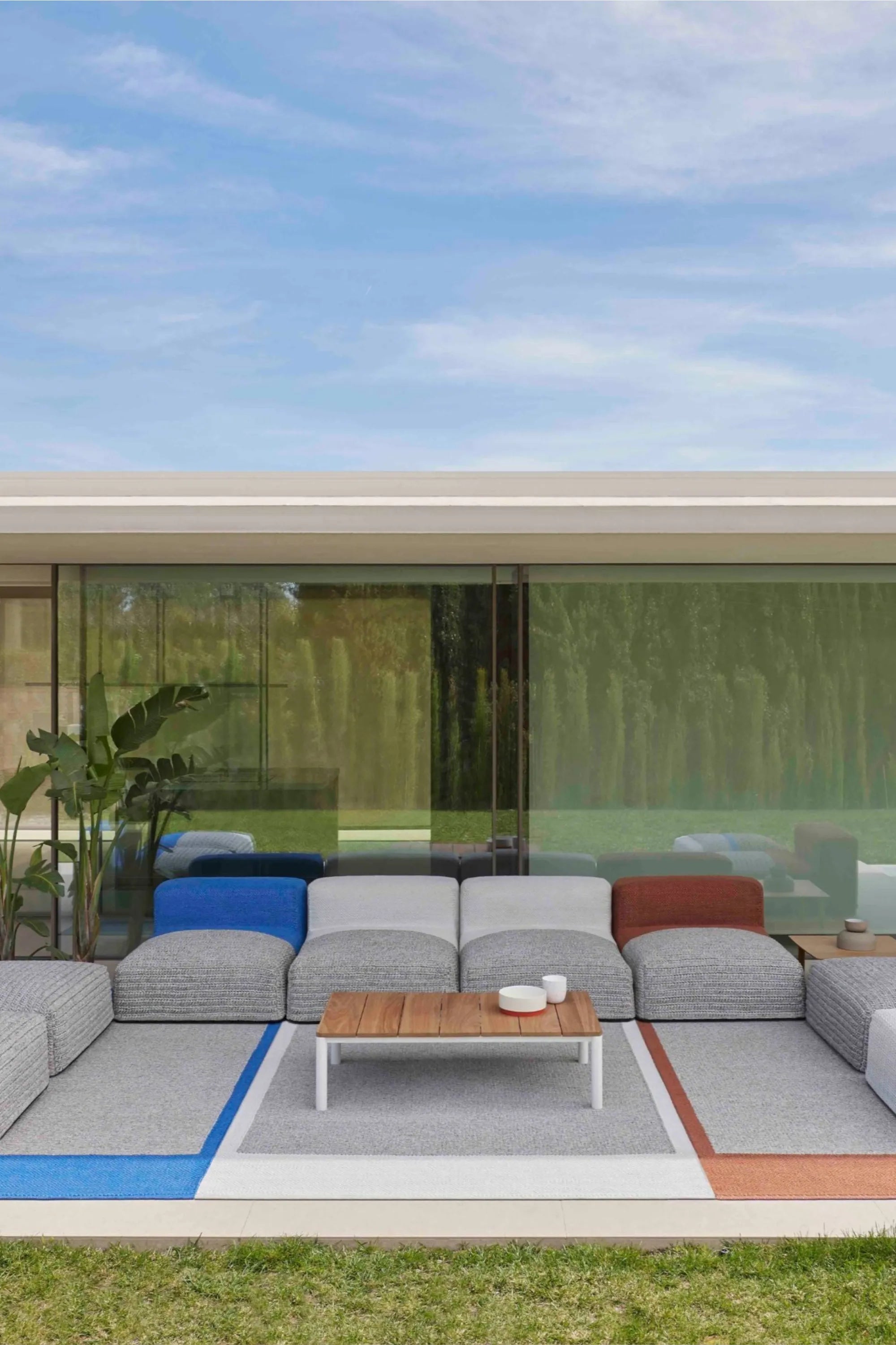 Mangas Outdoor Rug