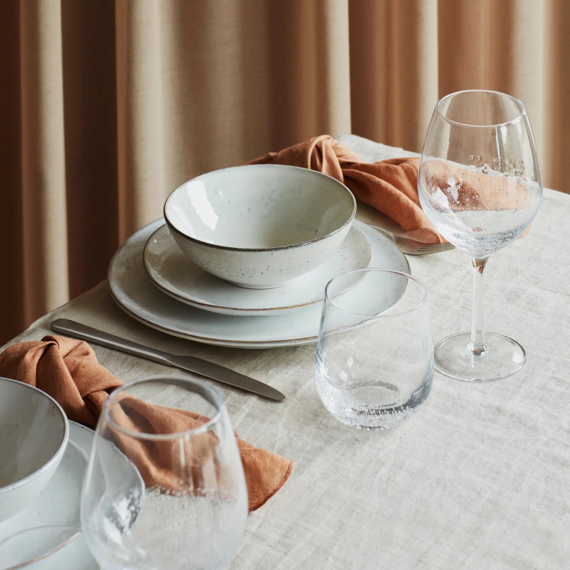 Nordic Sand Dinner Set for 4