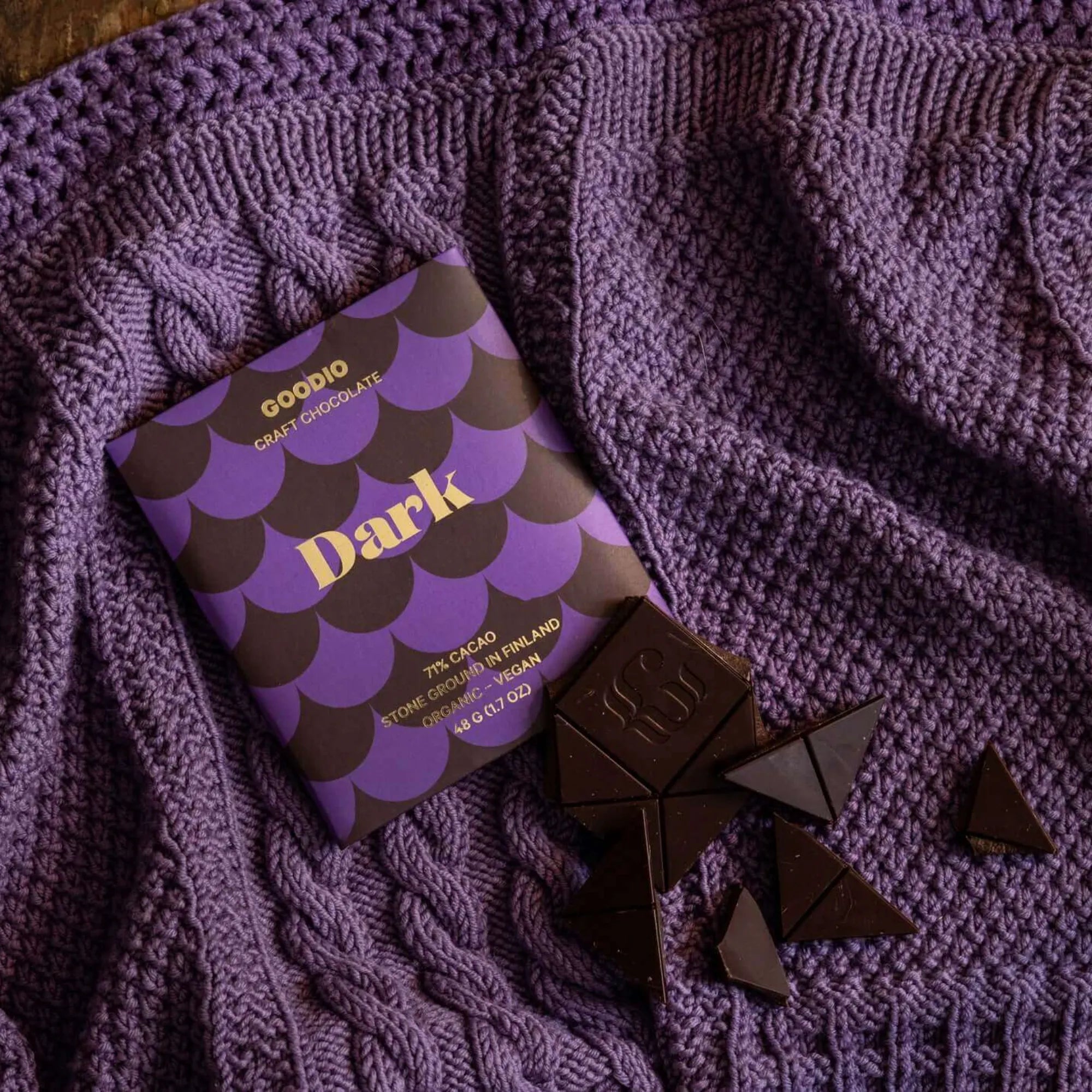  Indulgent dark chocolate 71% made from premium quality cacao beans, perfect for satisfying your sweet cravings