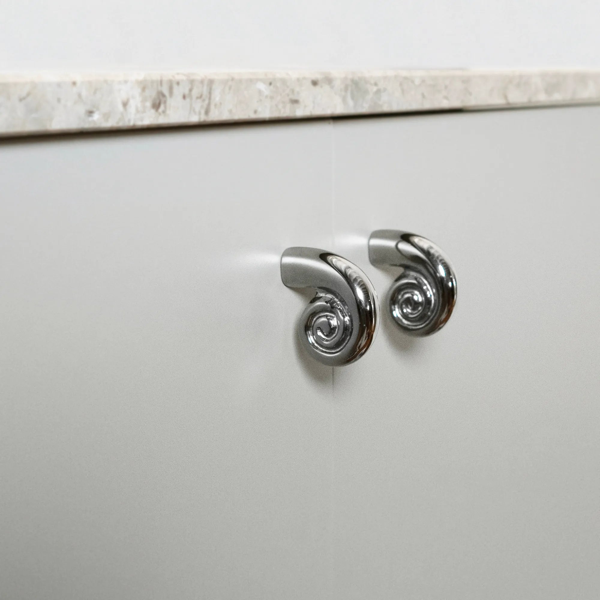 Noelle Knob - Set of 2 - Titanium - THAT COOL LIVING