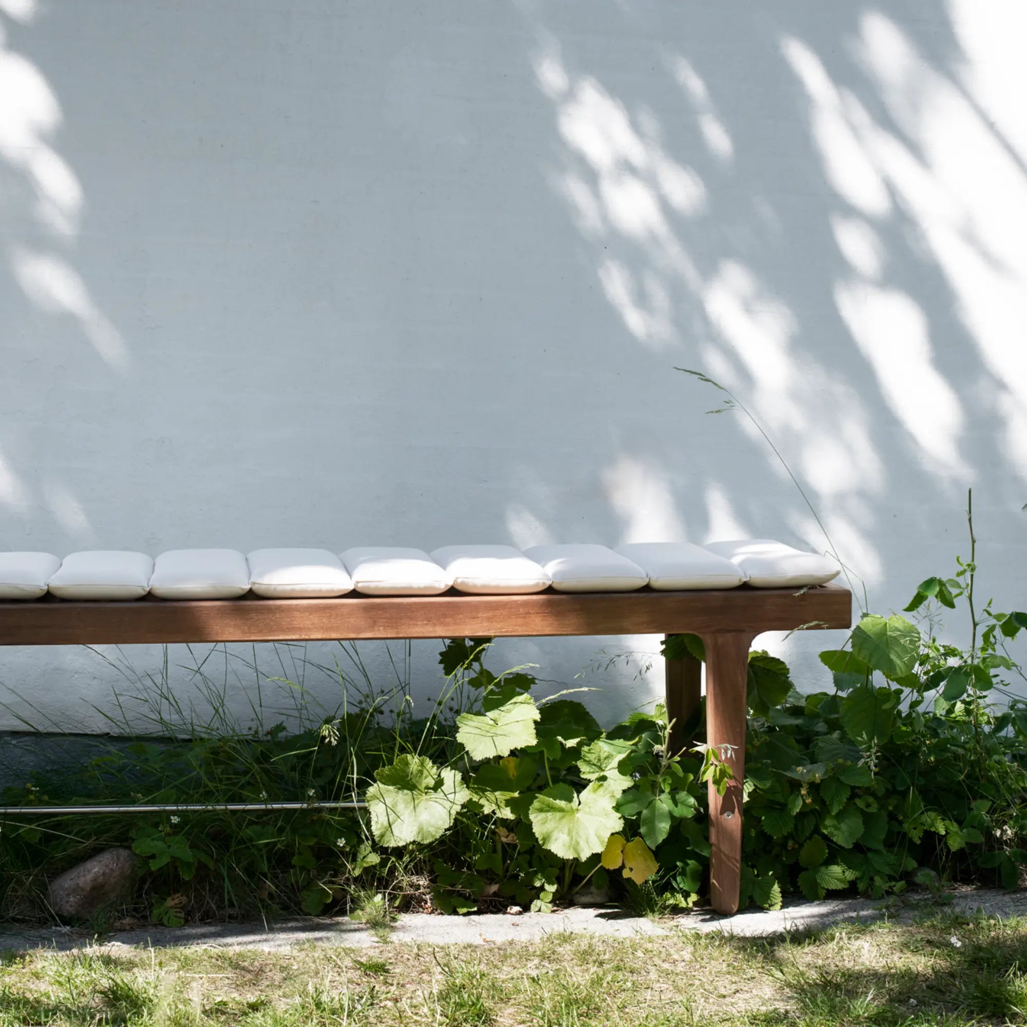 Outdoor Rib Bench