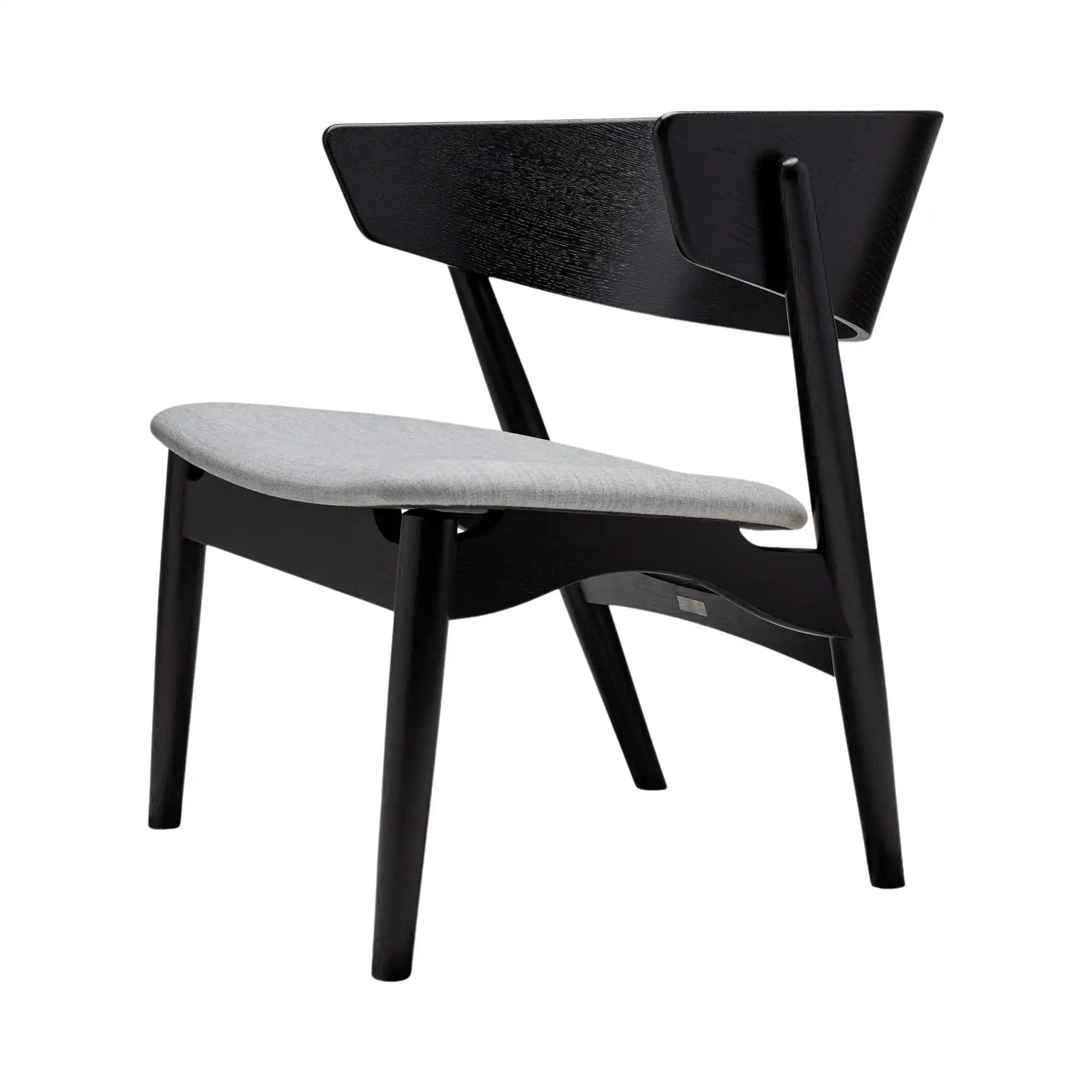 Elegant No 7 Lounge Chair with deep cushioning and adjustable headrest