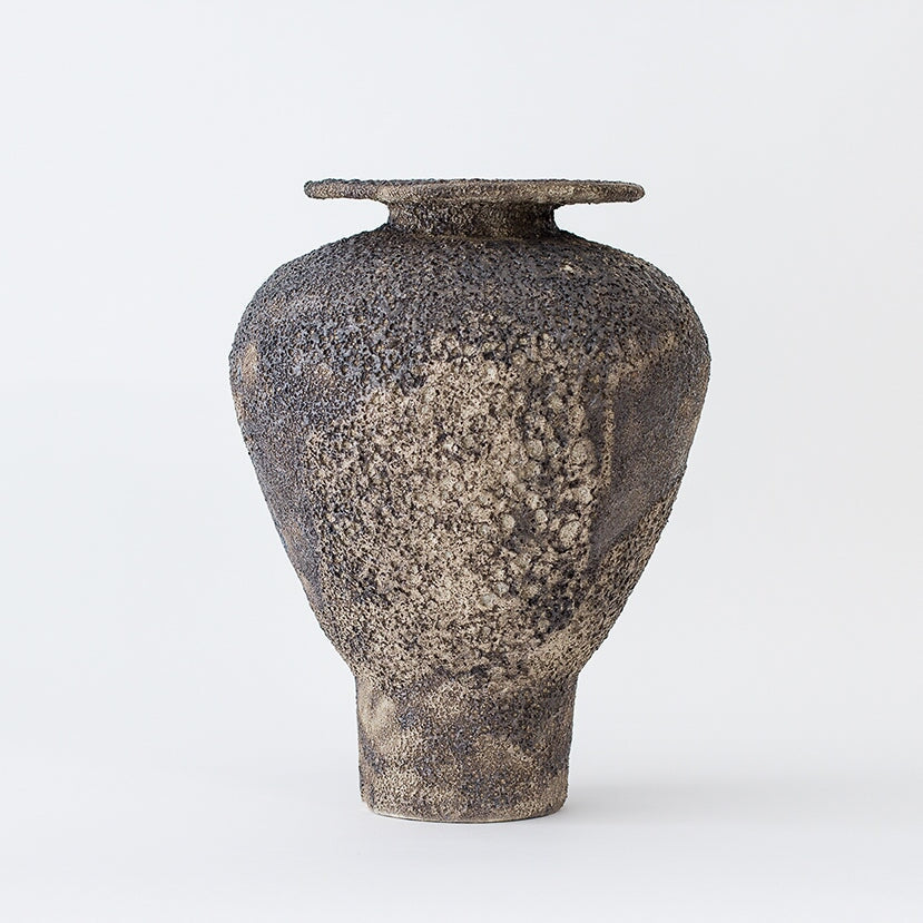Isolated N.7 Vase - THAT COOL LIVING