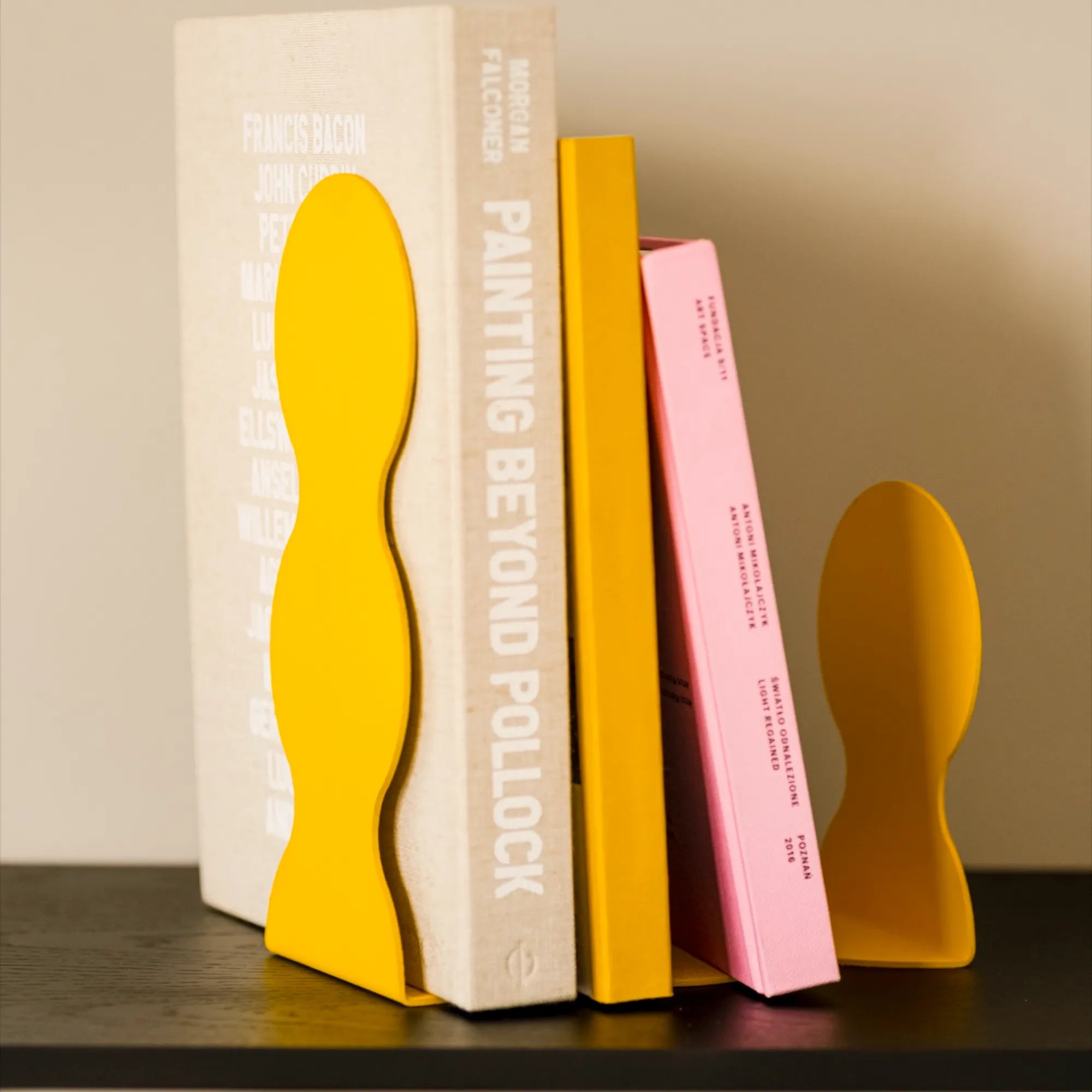 Fala Bookend