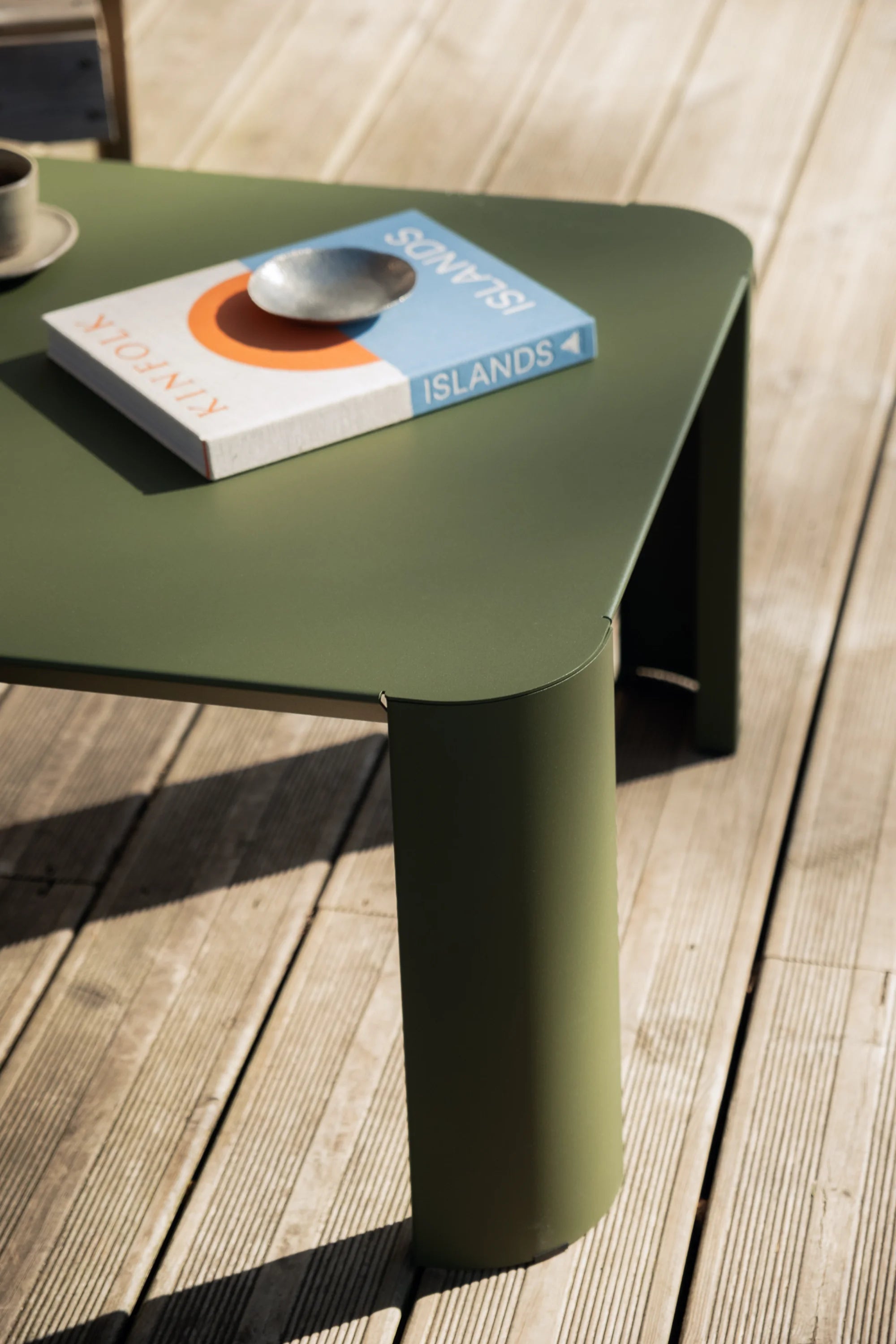 Outdoor Fli Coffee Table