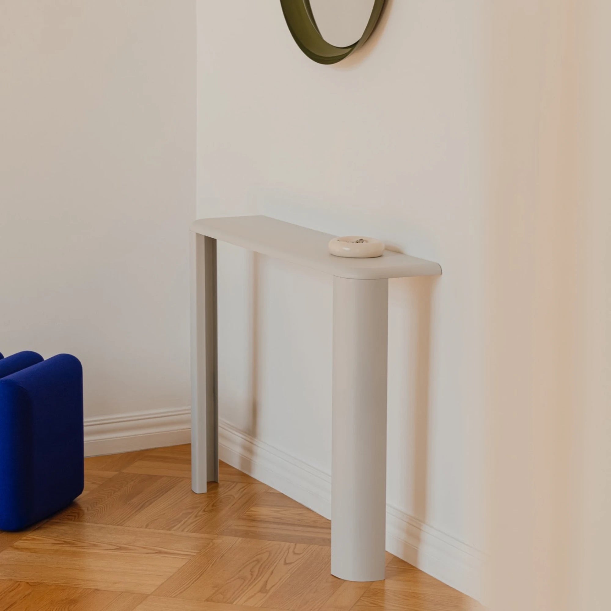 Fli Console Table